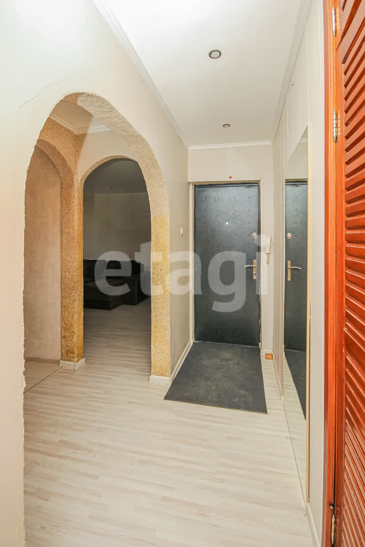 Продажа 3-комнатной квартиры, Улан-Удэ, Республика Бурятия,  Улан-Удэ