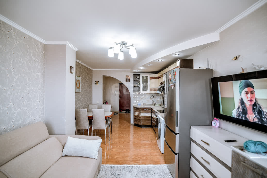 Продажа 2-комнатной квартиры, Южно-Сахалинск, Сахалинская область,  Южно-Сахалинск