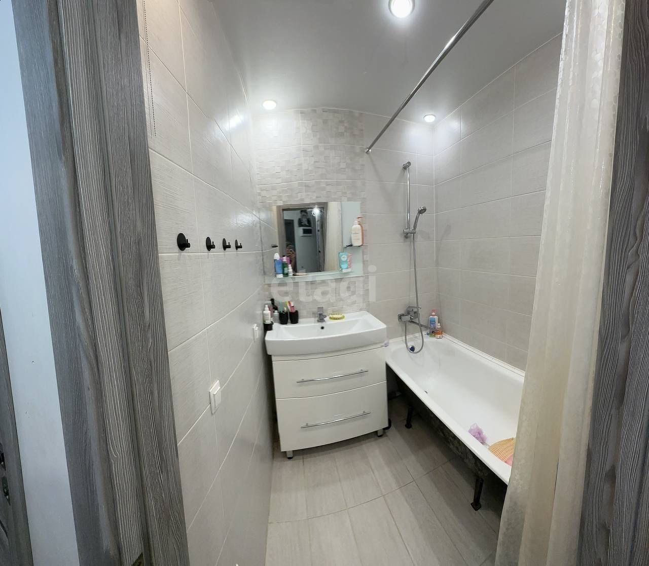 Продажа 3-комнатной квартиры, Южно-Сахалинск, Сахалинская область,  Южно-Сахалинск