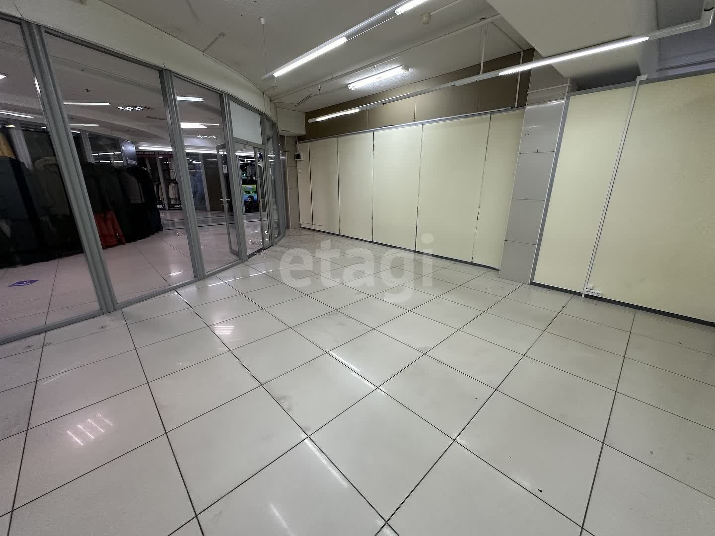 Продажа коммерческой недвижимости, 38м <sup>2</sup>, Новый Уренгой, Ямало-Ненецкий АО,  Новый Уренгой