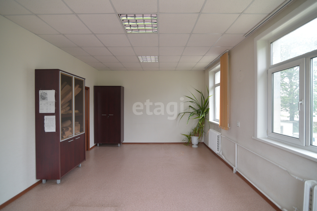 Аренда коммерческой недвижимости, 495м <sup>2</sup>, Южно-Сахалинск, Сахалинская область,  Южно-Сахалинск