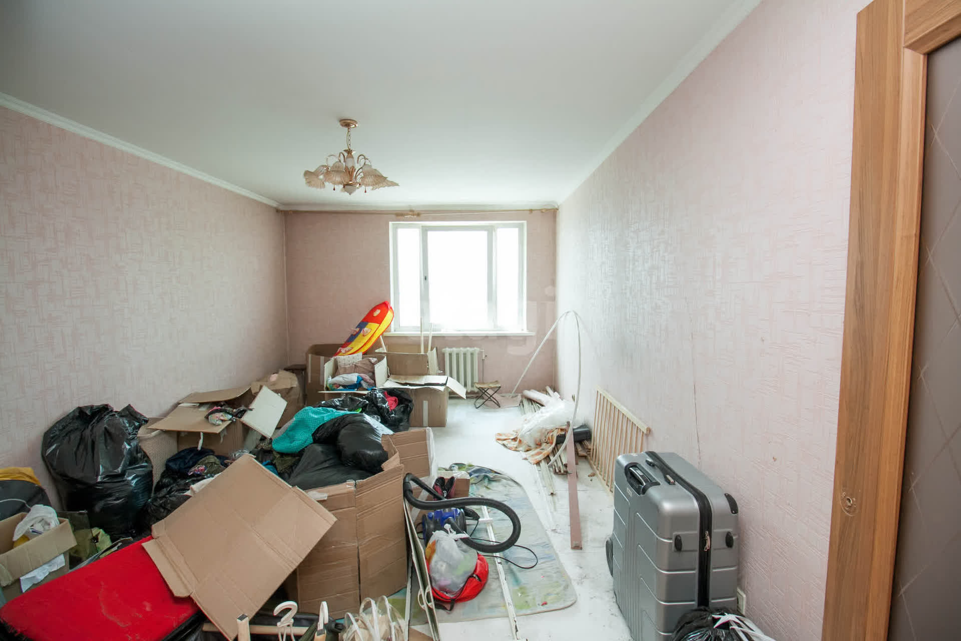 Продажа 2-комнатной квартиры, Южно-Сахалинск, Сахалинская область,  Южно-Сахалинск