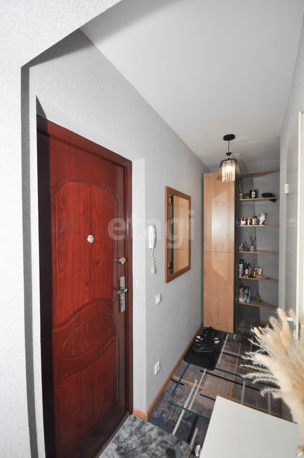 Продажа 2-комнатной квартиры, Южно-Сахалинск, Сахалинская область,  Южно-Сахалинск