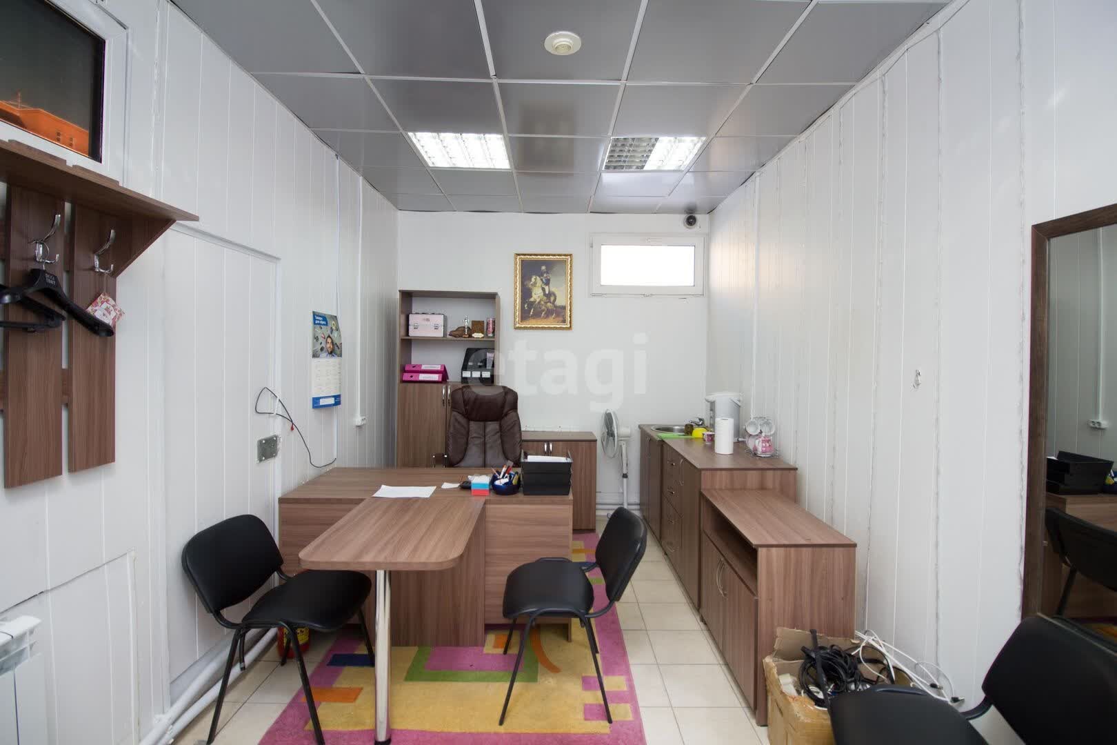 Продажа коммерческой недвижимости, 121м <sup>2</sup>, Новый Уренгой, Ямало-Ненецкий АО,  Новый Уренгой