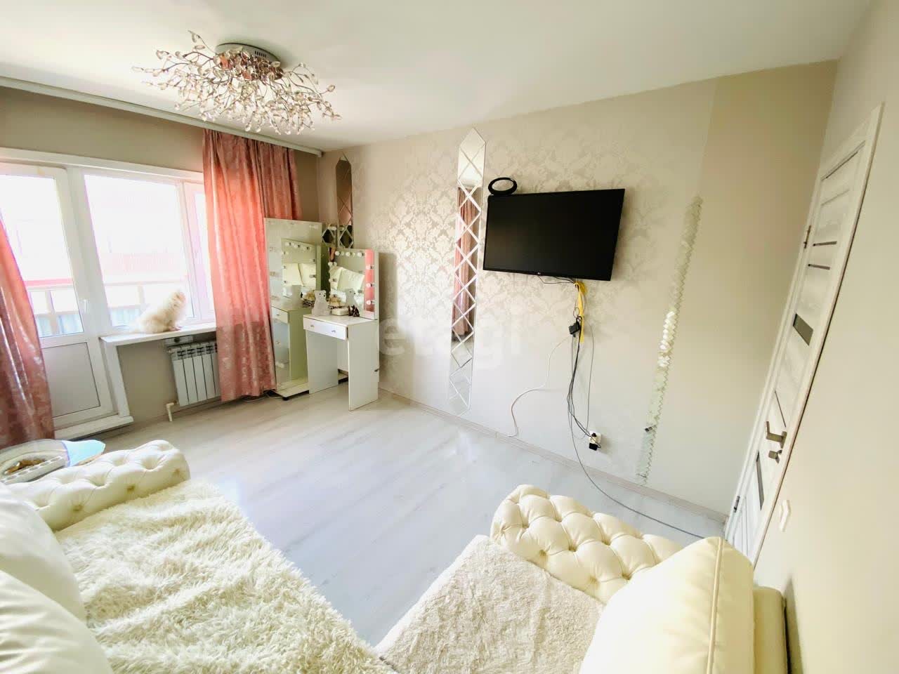 Продажа 2-комнатной квартиры, Южно-Сахалинск, Сахалинская область,  Южно-Сахалинск