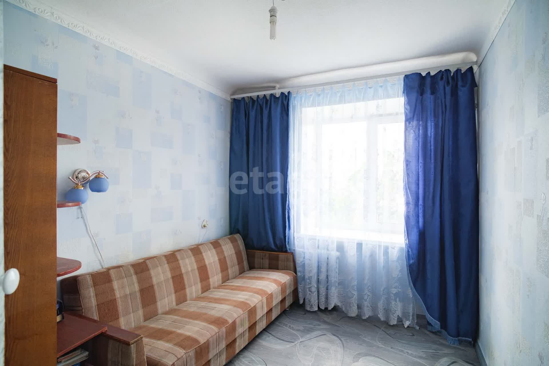 Продажа 4-комнатной квартиры, Комсомольск-на-Амуре, Аллея Труда,  60 к 2