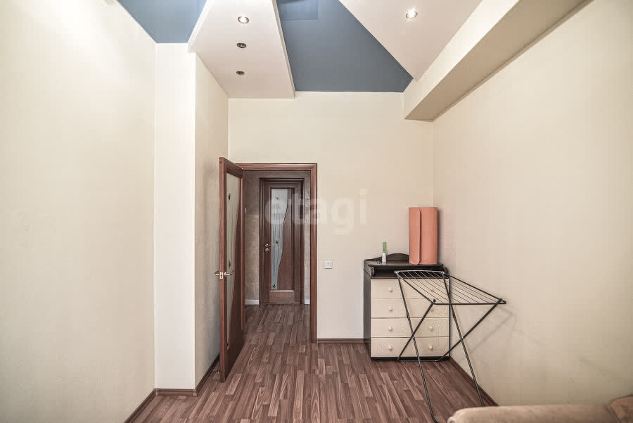 Аренда 3-комнатной квартиры, Южно-Сахалинск, Сахалинская область,  Южно-Сахалинск