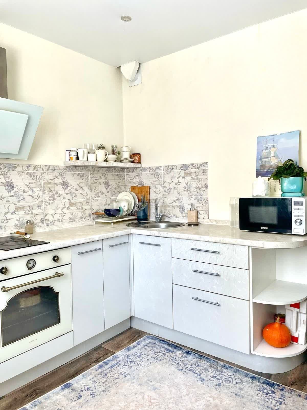 Продажа 2-комнатной квартиры, Южно-Сахалинск, Сахалинская область,  Южно-Сахалинск