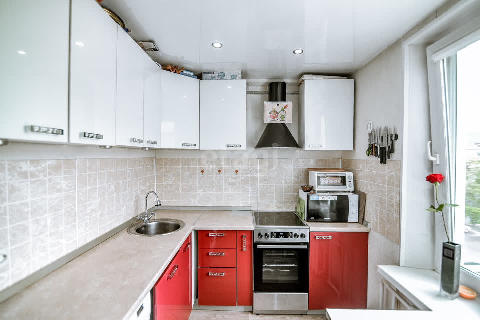 Продажа 2-комнатной квартиры, Южно-Сахалинск, Сахалинская область,  Южно-Сахалинск