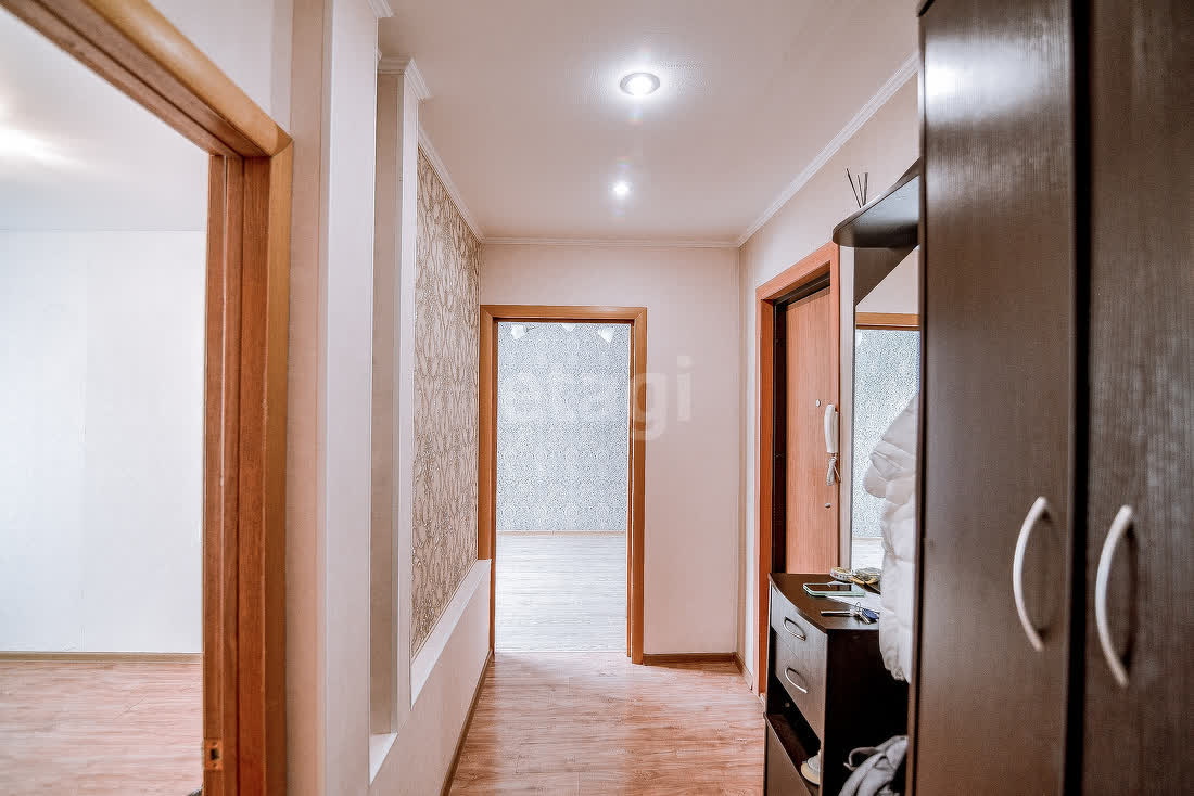 Продажа 2-комнатной квартиры, Южно-Сахалинск, Сахалинская область,  Южно-Сахалинск