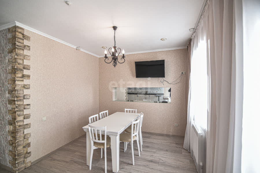 Аренда 4-комнатной квартиры, Южно-Сахалинск, Сахалинская область,  Южно-Сахалинск