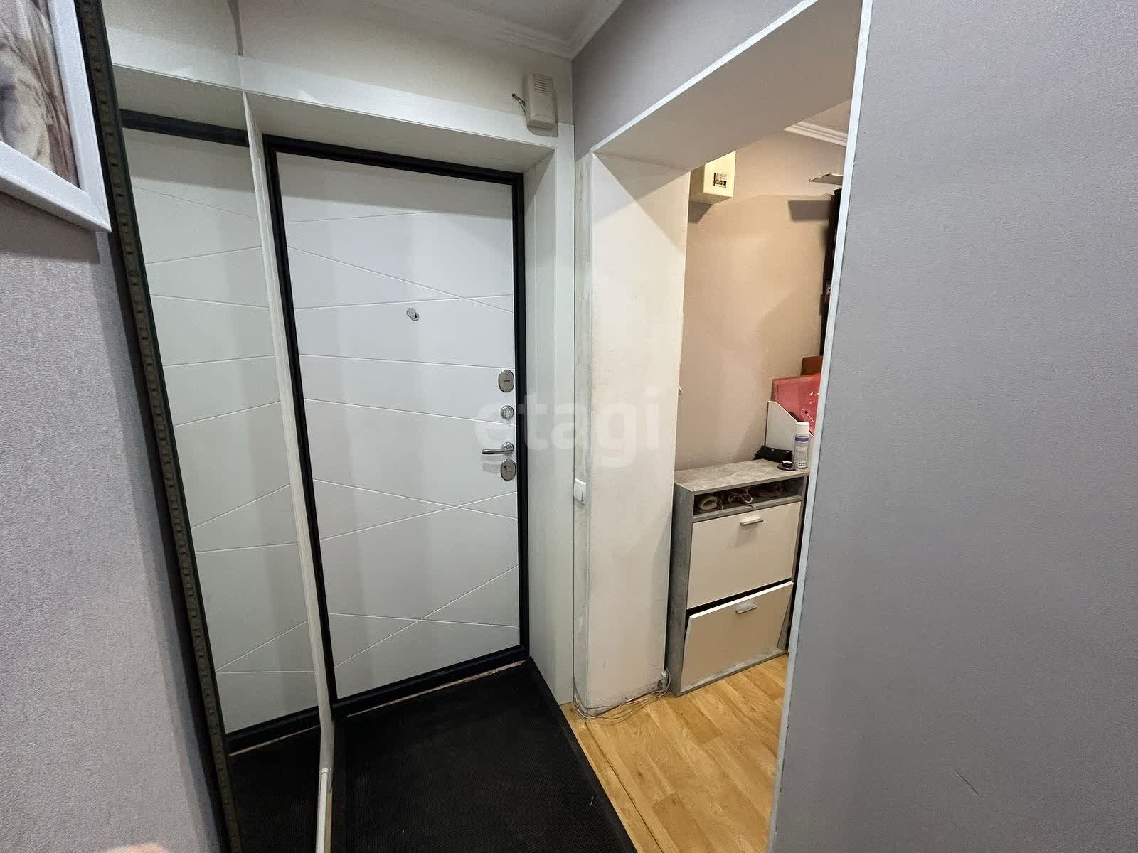 Продажа 2-комнатной квартиры, Южно-Сахалинск, Сахалинская область,  Южно-Сахалинск