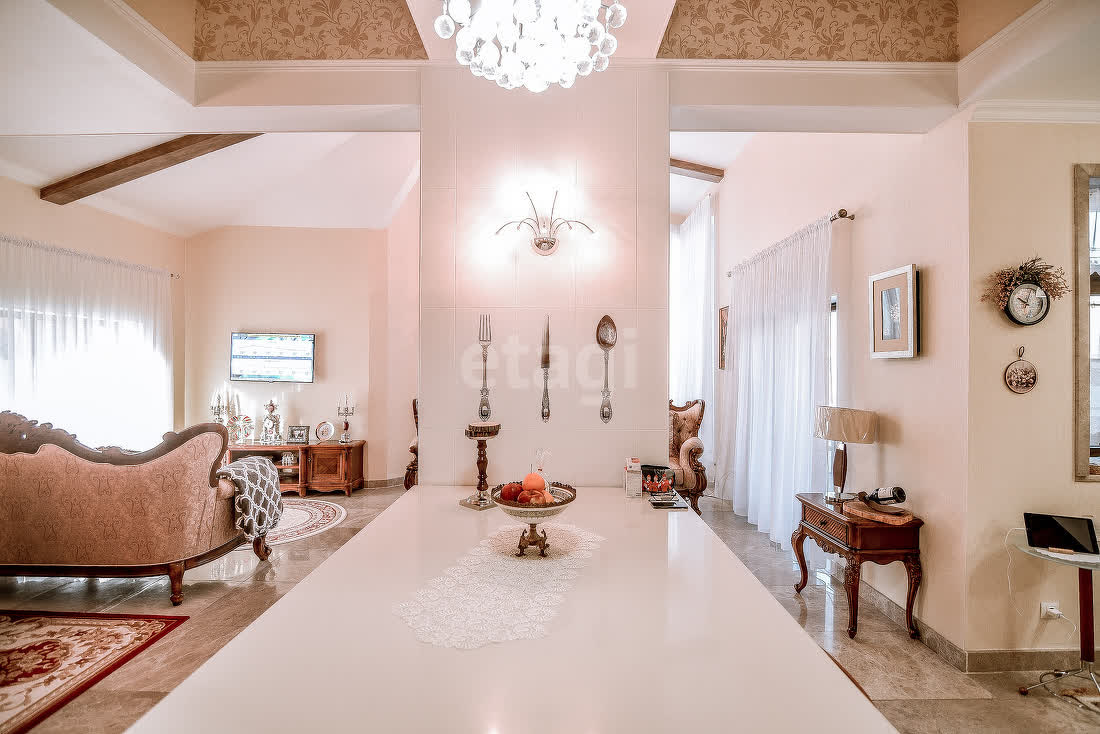 Аренда дома, 267.4м <sup>2</sup>, Южно-Сахалинск, Сахалинская область,  