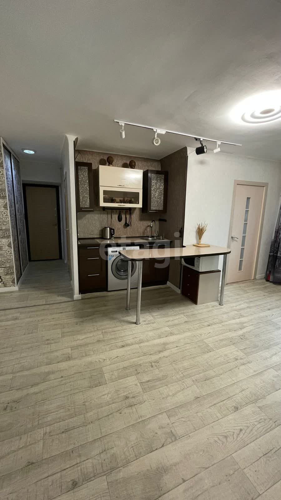 Продажа 2-комнатной квартиры, Южно-Сахалинск, Сахалинская область,  Южно-Сахалинск