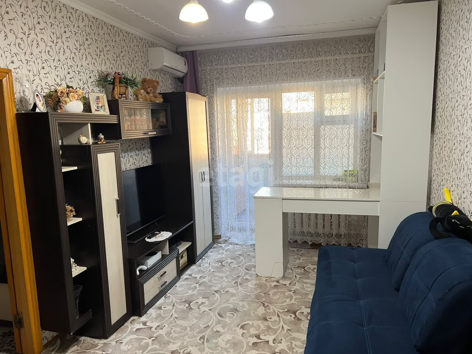 Продажа 2-комнатной квартиры, Майкоп, Жуковского,  17