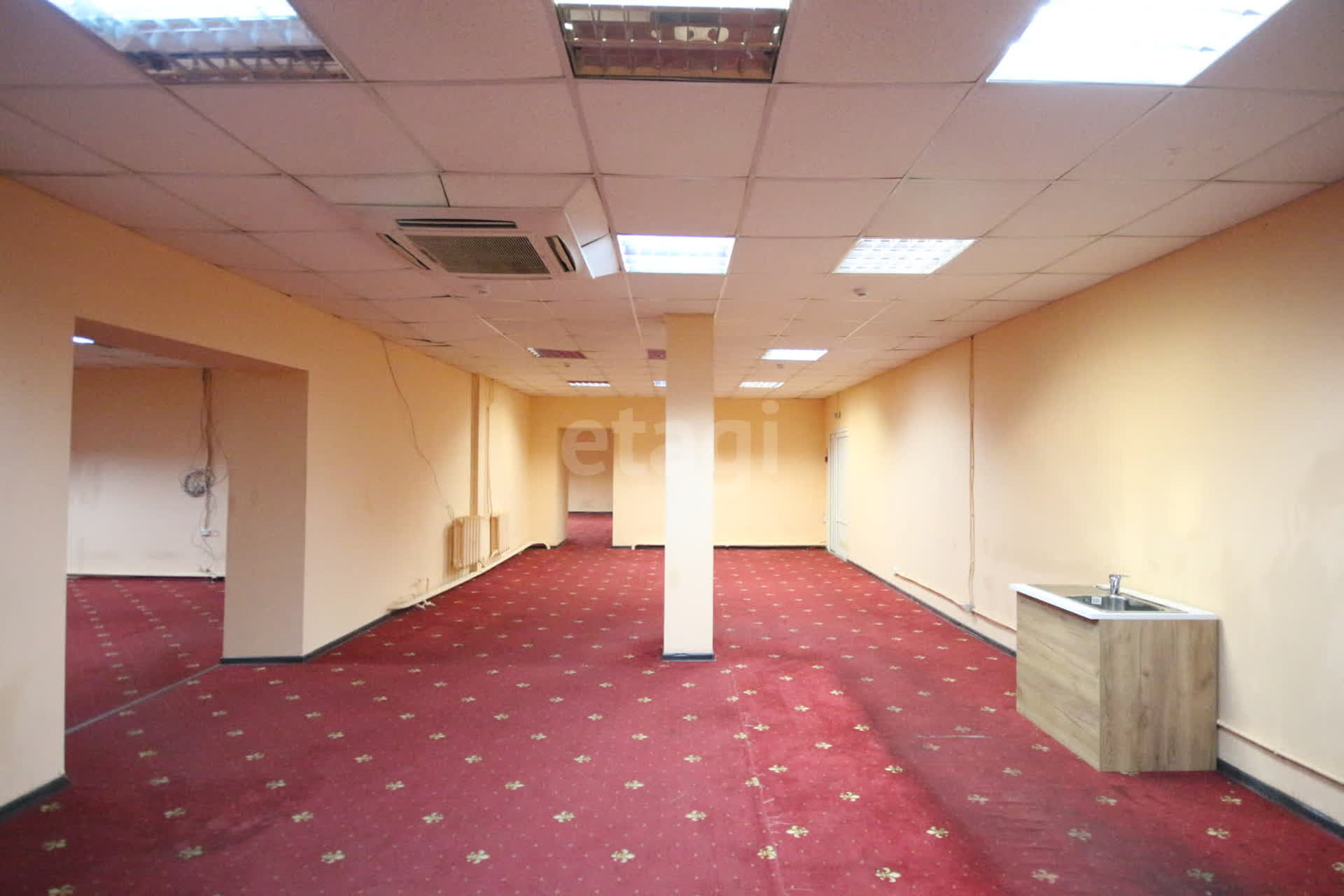 Аренда коммерческой недвижимости, 320м <sup>2</sup>, Новый Уренгой, Ямало-Ненецкий АО,  Новый Уренгой