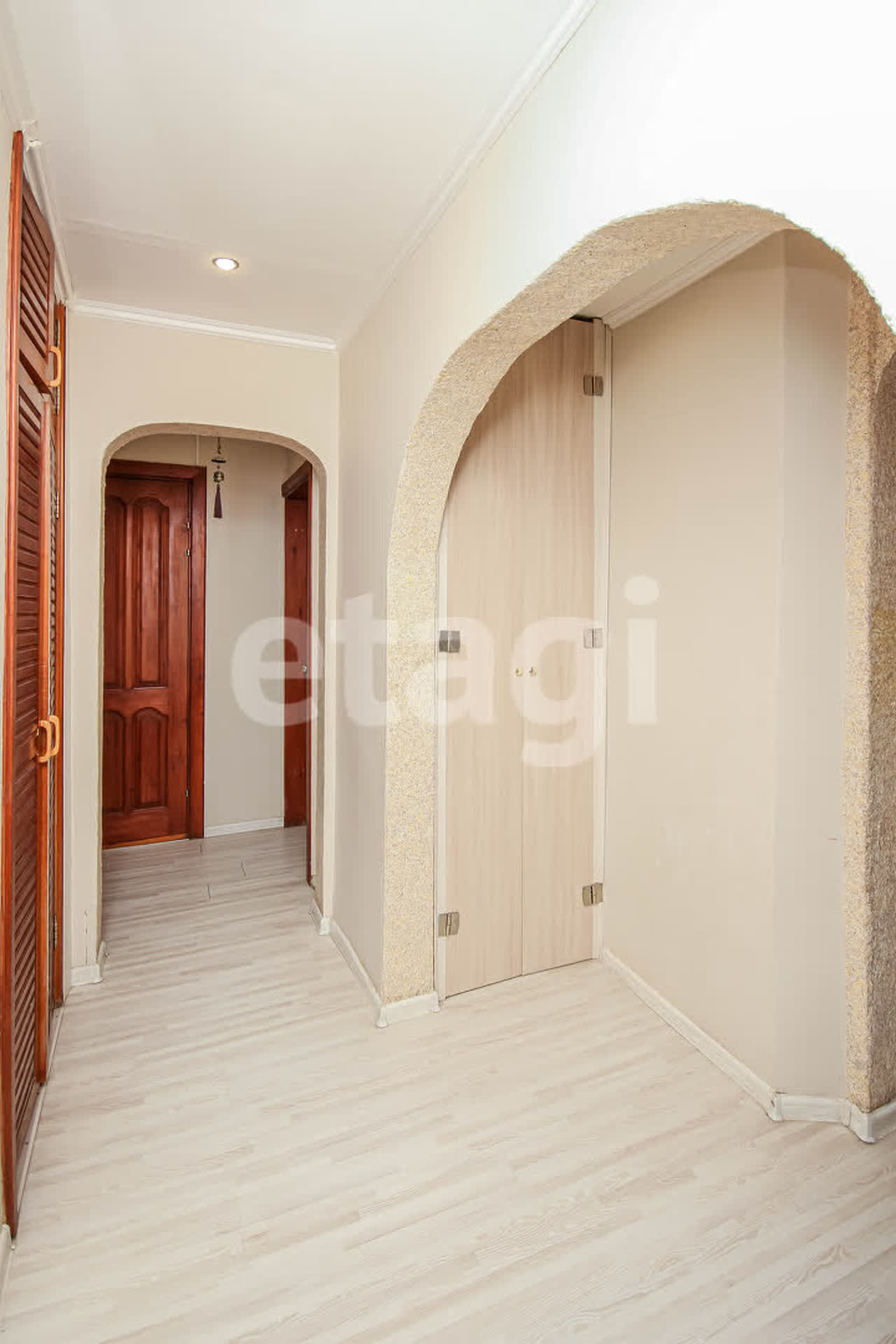 Продажа 3-комнатной квартиры, Улан-Удэ, Республика Бурятия,  Улан-Удэ