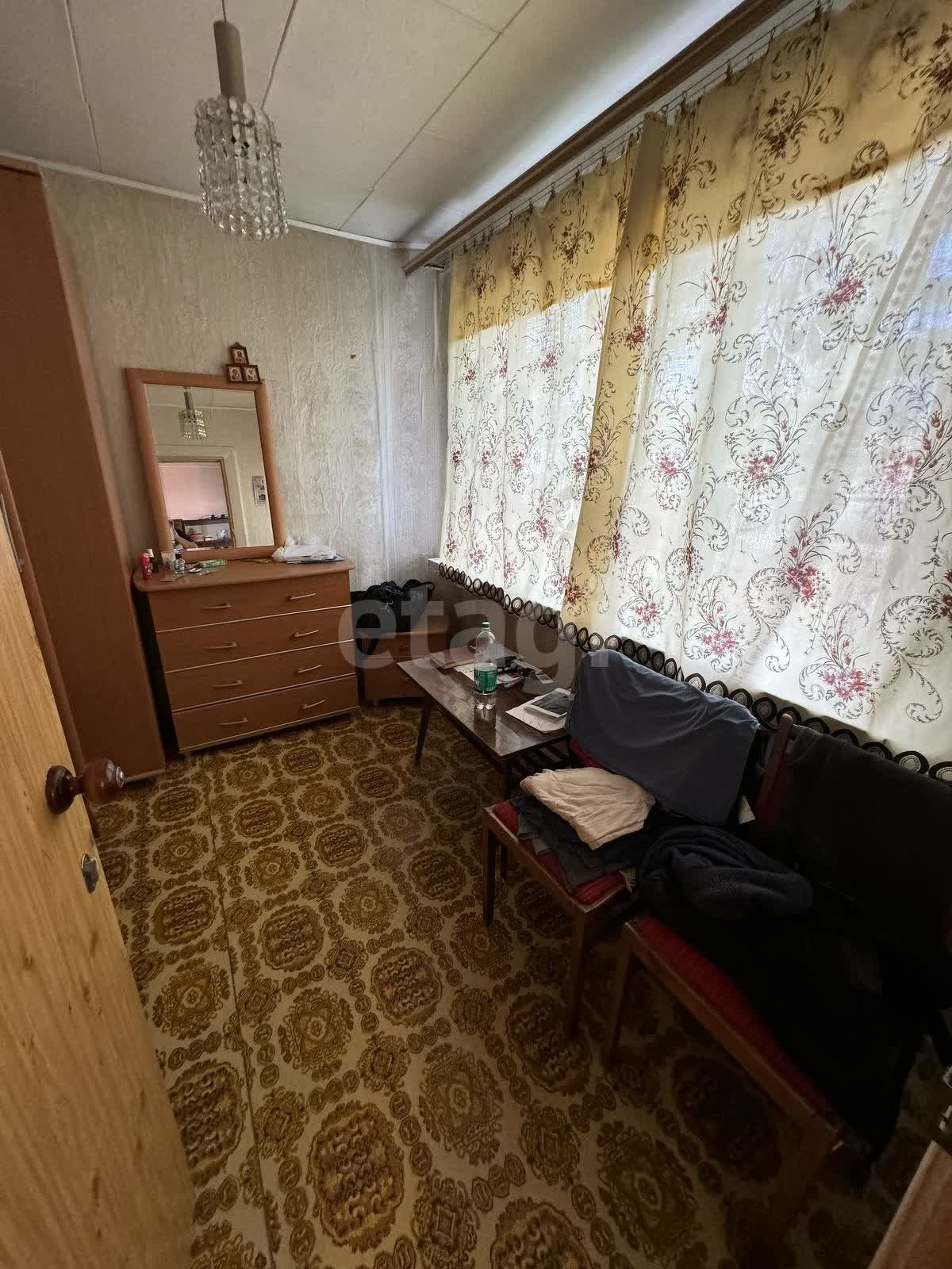 Продажа 4-комнатной квартиры, Южно-Сахалинск, Сахалинская область,  Южно-Сахалинск