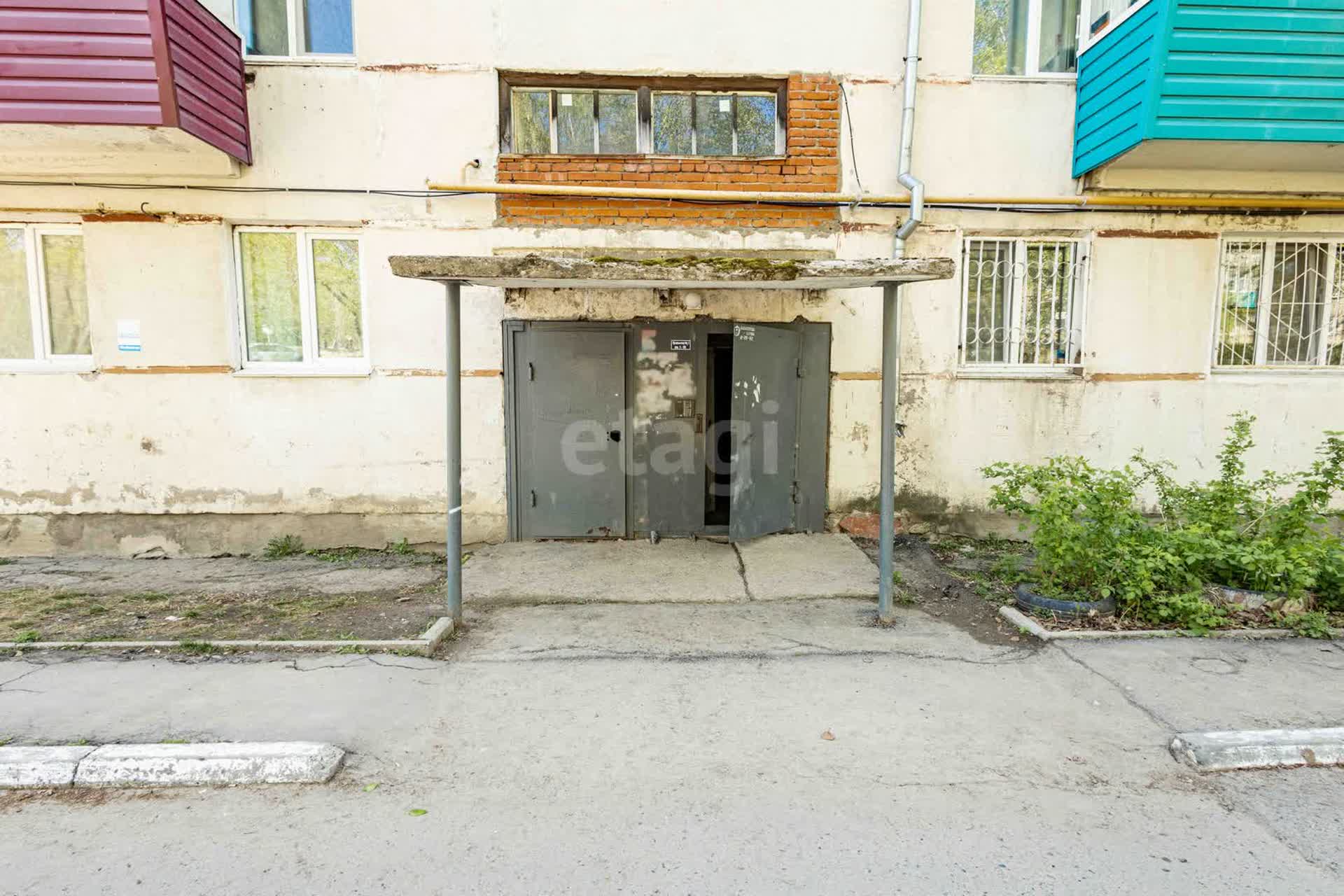 Продажа 2-комнатной квартиры, Амурск, Строителей пр-т,  19В