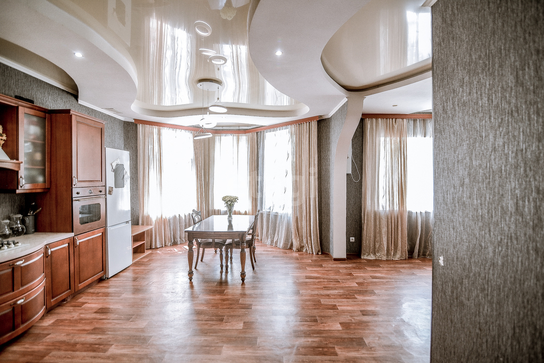 Продажа дома, 330м <sup>2</sup>, 10 сот., Южно-Сахалинск, Сахалинская область,  