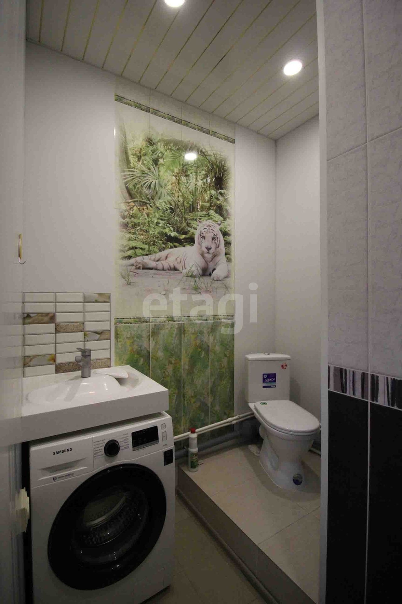 Аренда коммерческой недвижимости, 36м <sup>2</sup>, Новый Уренгой, Ямало-Ненецкий АО,  Новый Уренгой