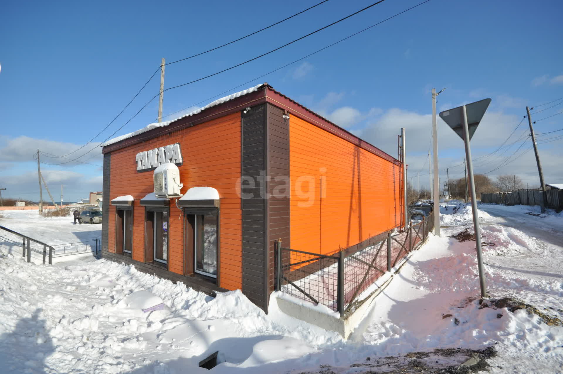 Продажа коммерческой недвижимости, 108м <sup>2</sup>, Южно-Сахалинск, Сахалинская область,  Южно-Сахалинск