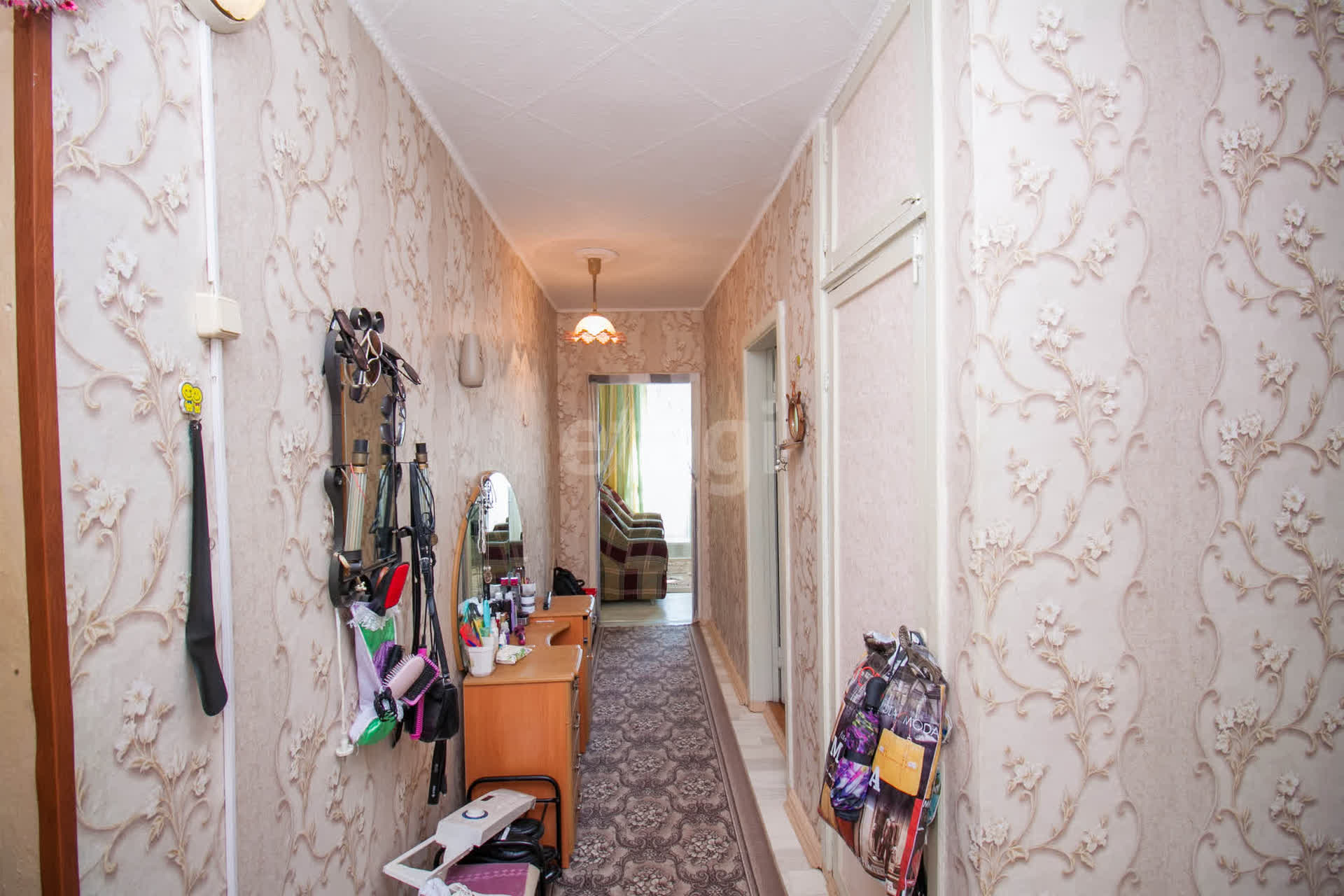 Продажа 2-комнатной квартиры, Южно-Сахалинск, Сахалинская область,  Южно-Сахалинск