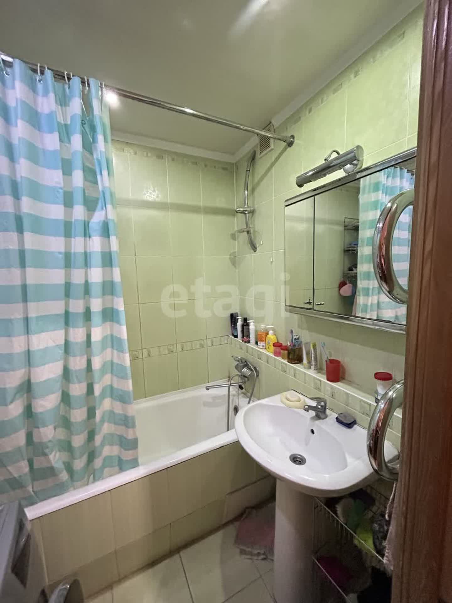 Продажа 3-комнатной квартиры, Улан-Удэ, Республика Бурятия,  Улан-Удэ