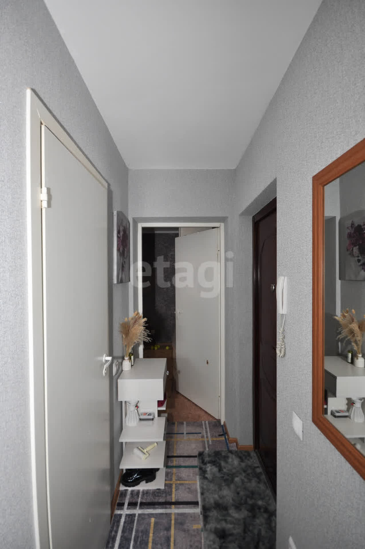 Продажа 2-комнатной квартиры, Южно-Сахалинск, Сахалинская область,  Южно-Сахалинск