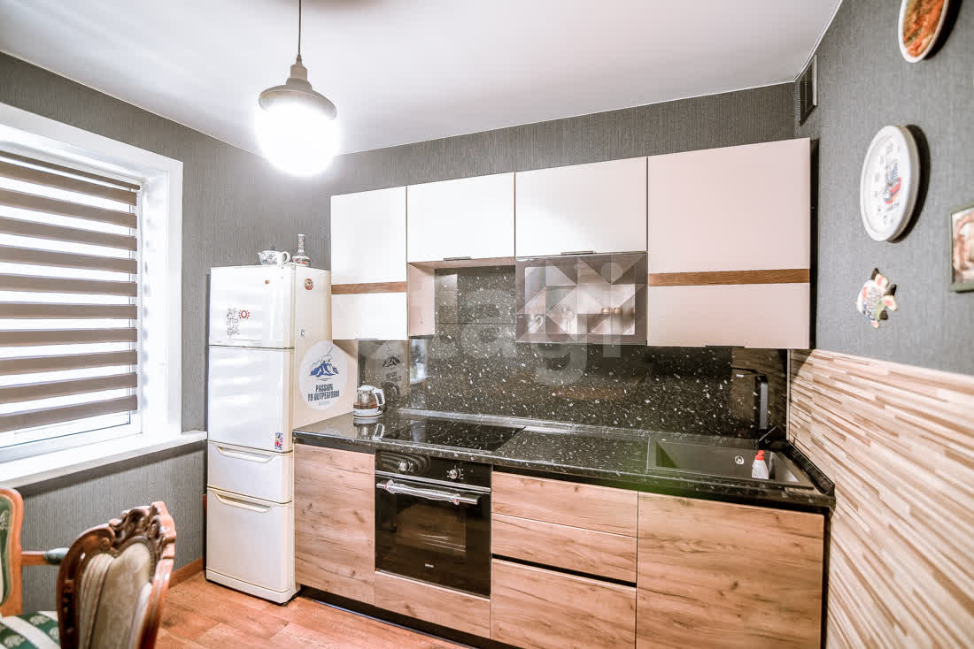 Продажа 2-комнатной квартиры, Южно-Сахалинск, Сахалинская область,  Южно-Сахалинск