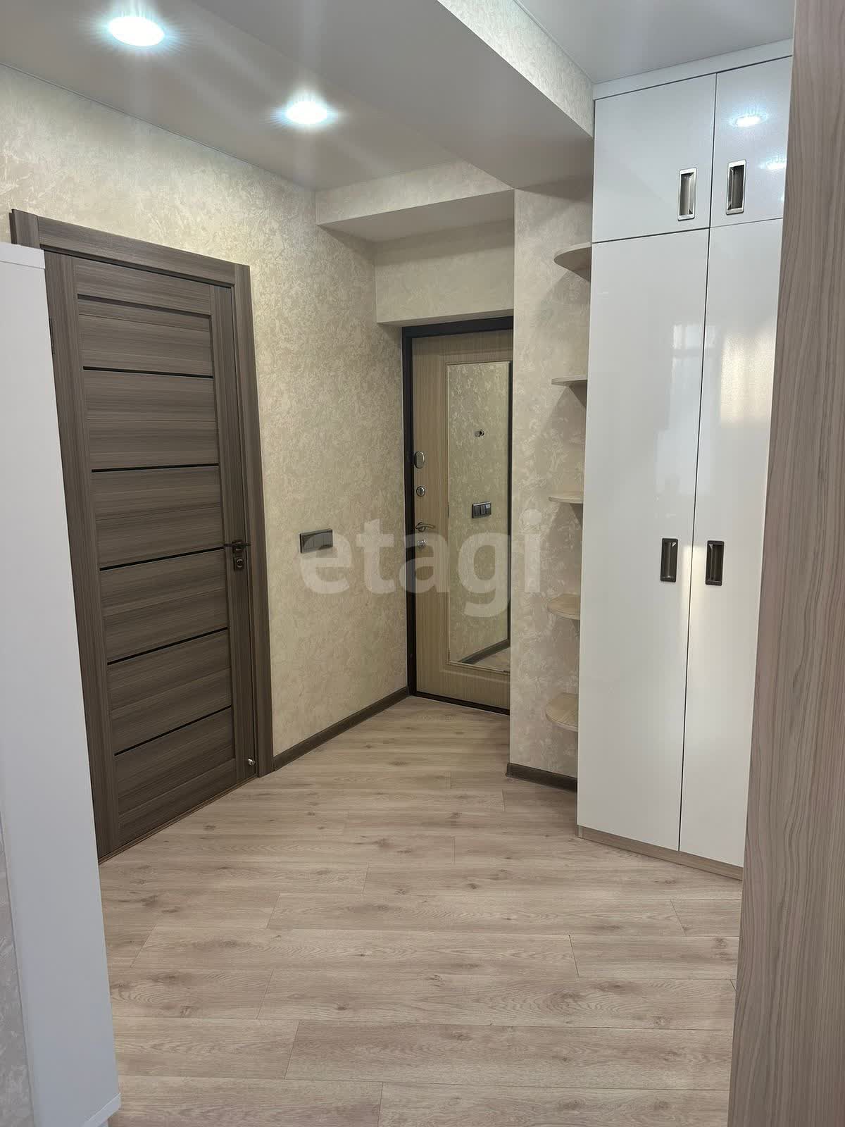 Продажа 2-комнатной квартиры, Южно-Сахалинск, Сахалинская область,  Южно-Сахалинск