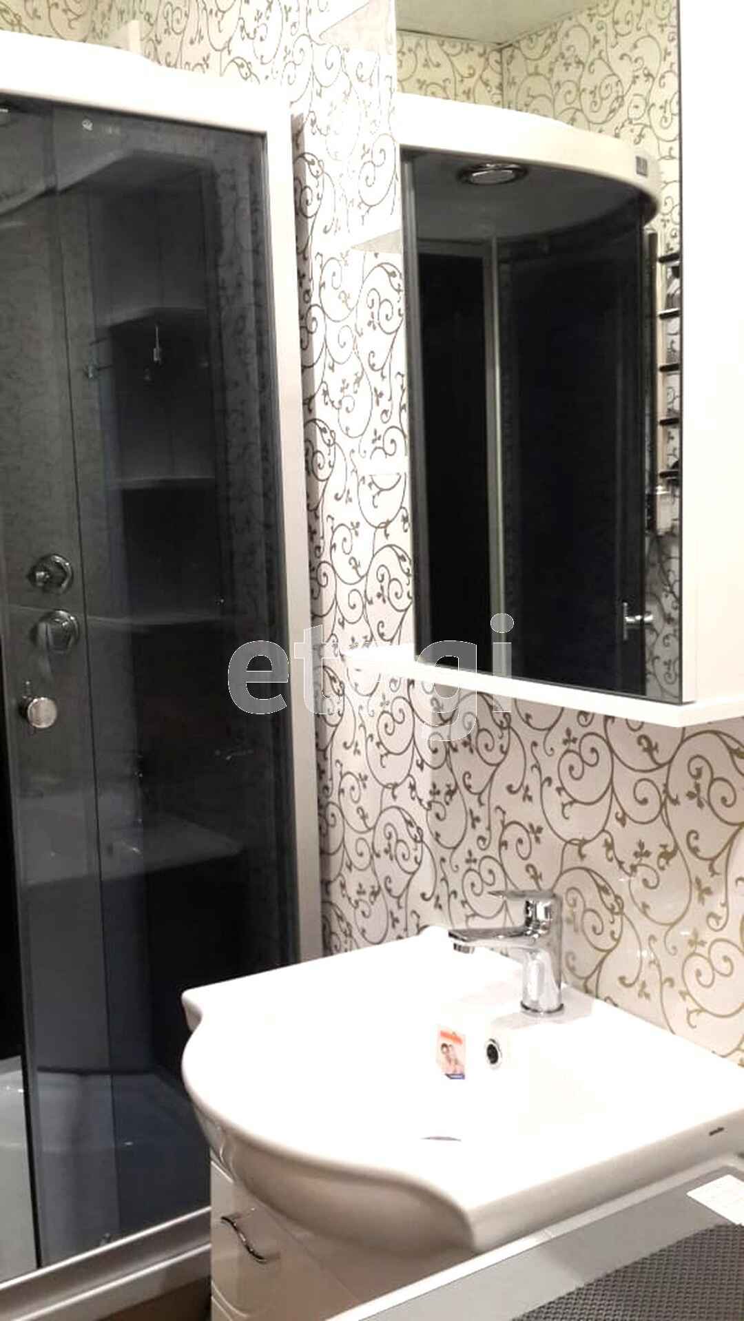 Продажа 2-комнатной квартиры, Южно-Сахалинск, Сахалинская область,  Южно-Сахалинск