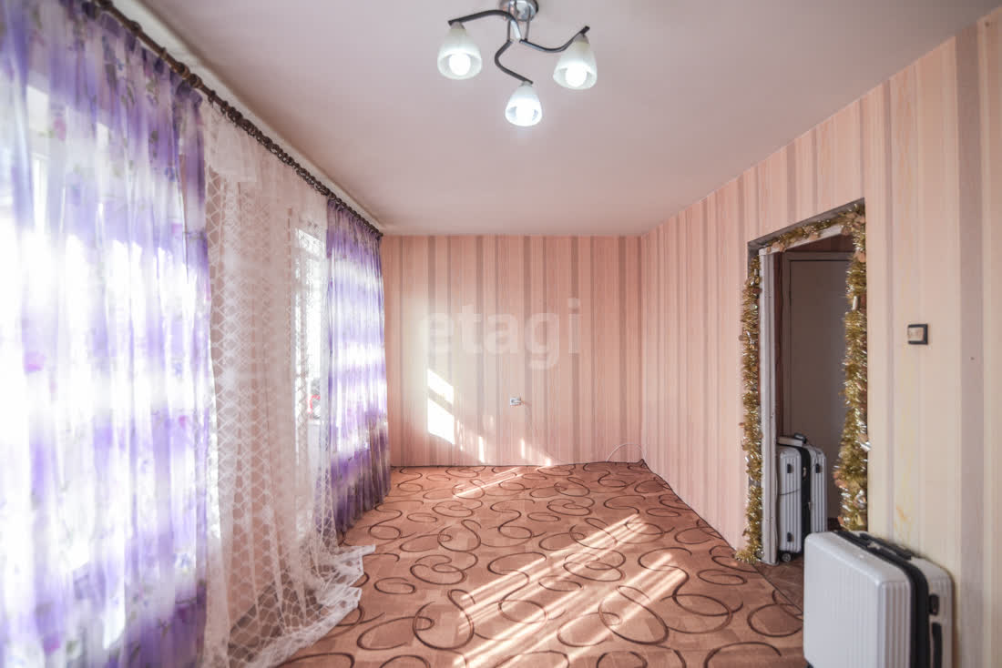 Продажа 2-комнатной квартиры, Южно-Сахалинск, Сахалинская область,  Южно-Сахалинск