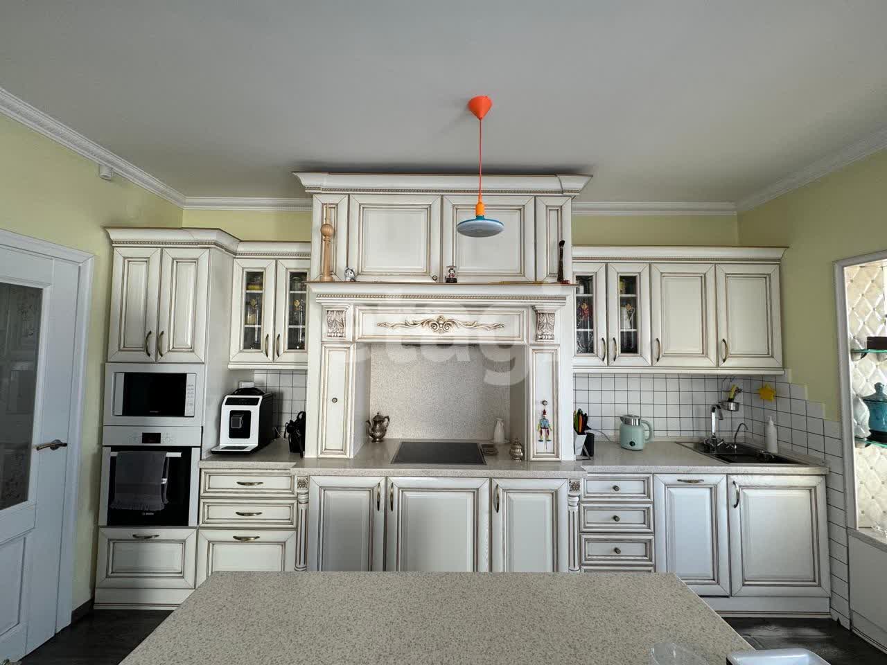 Продажа дома, 254м <sup>2</sup>, 6 сот., Улан-Удэ, Республика Бурятия,  Железнодорожный