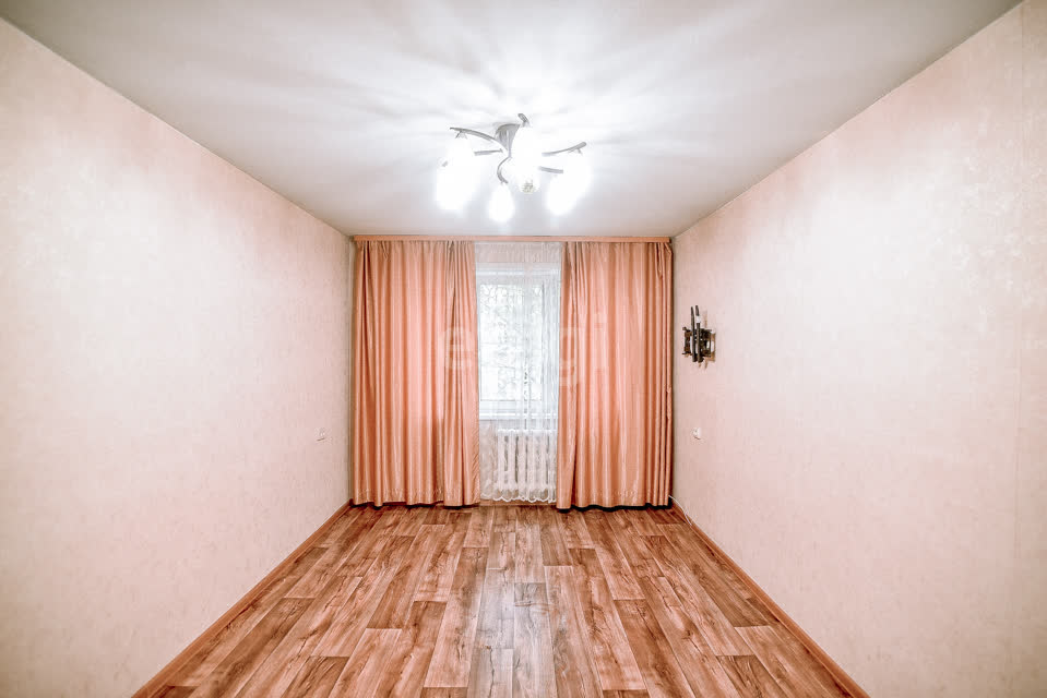 Продажа 2-комнатной квартиры, Южно-Сахалинск, Сахалинская область,  Южно-Сахалинск