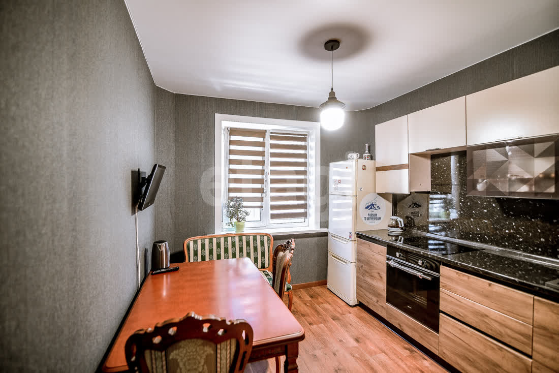 Продажа 2-комнатной квартиры, Южно-Сахалинск, Сахалинская область,  Южно-Сахалинск