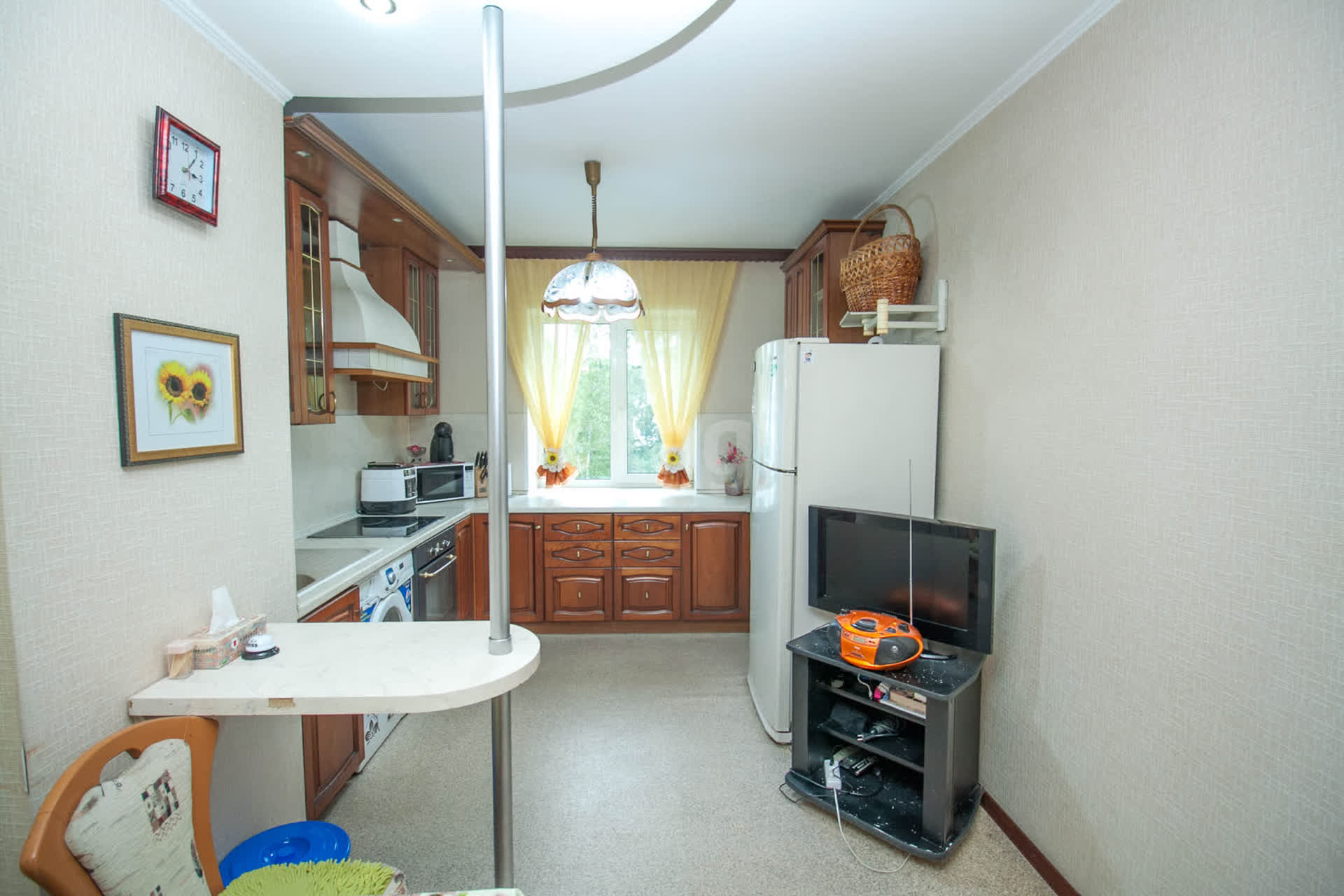 Продажа 4-комнатной квартиры, Южно-Сахалинск, Сахалинская область,  Южно-Сахалинск