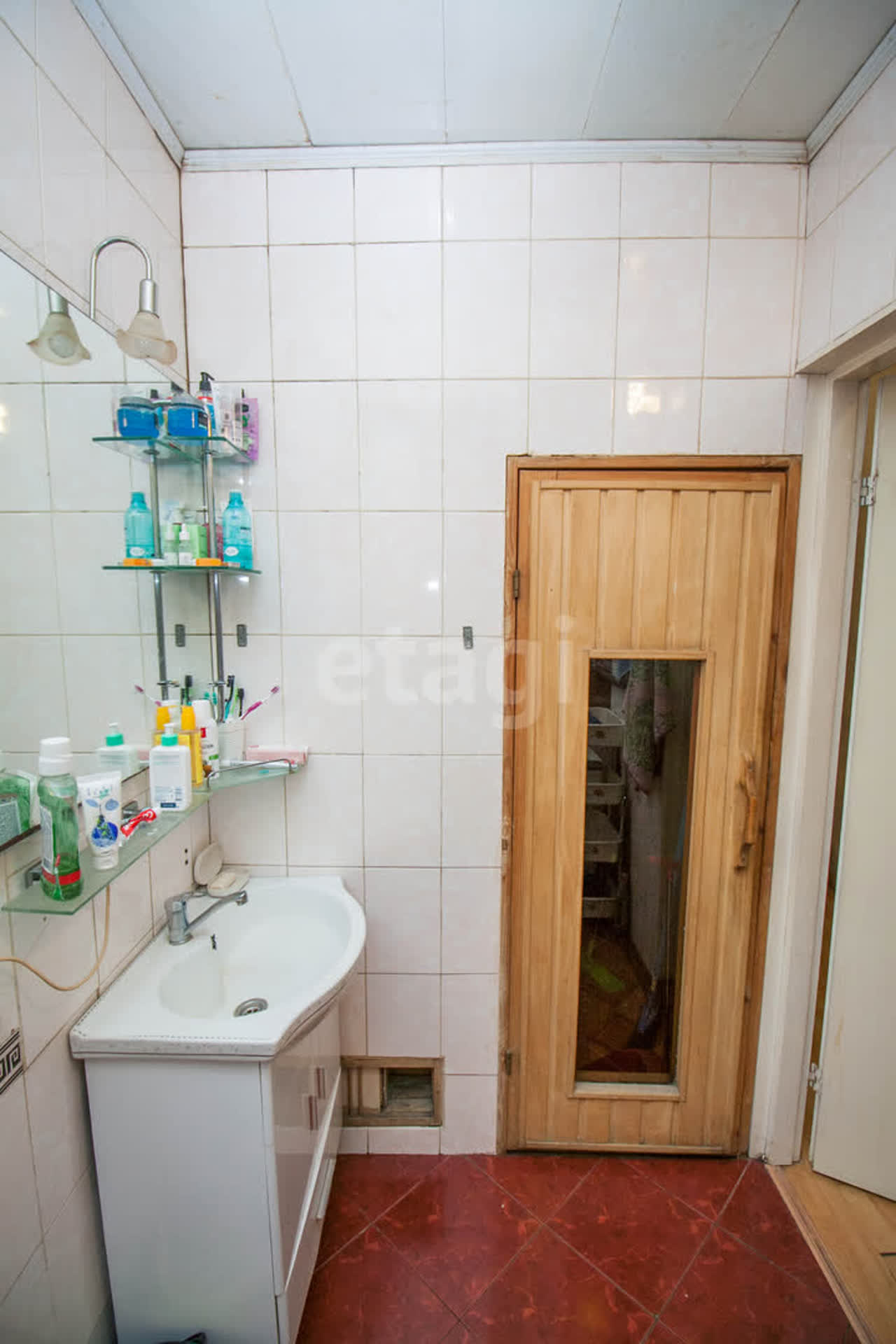 Продажа 2-комнатной квартиры, Южно-Сахалинск, Сахалинская область,  Южно-Сахалинск