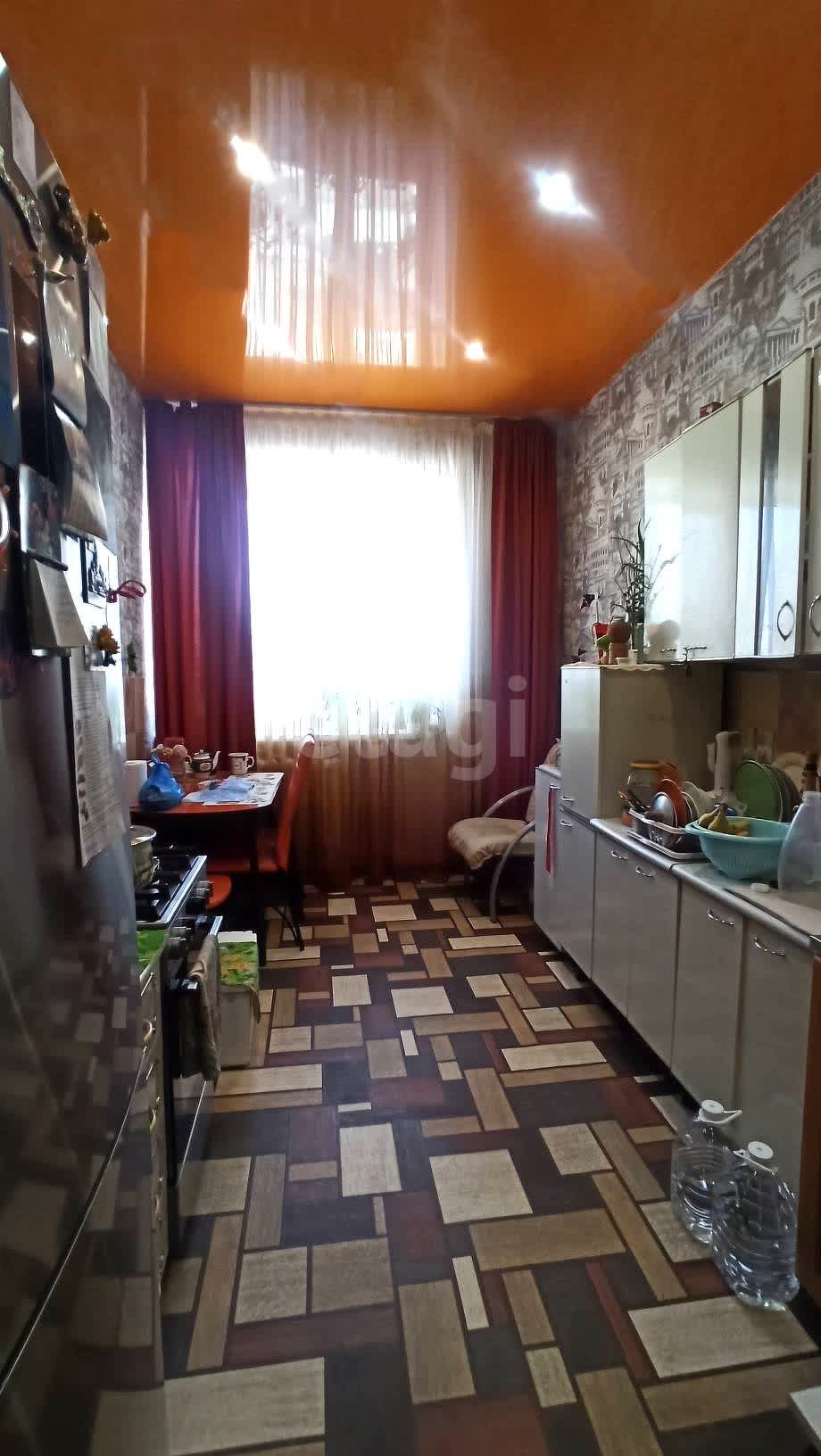 Продажа 3-комнатной квартиры, Комсомольск-на-Амуре, Красногвардейская,  11