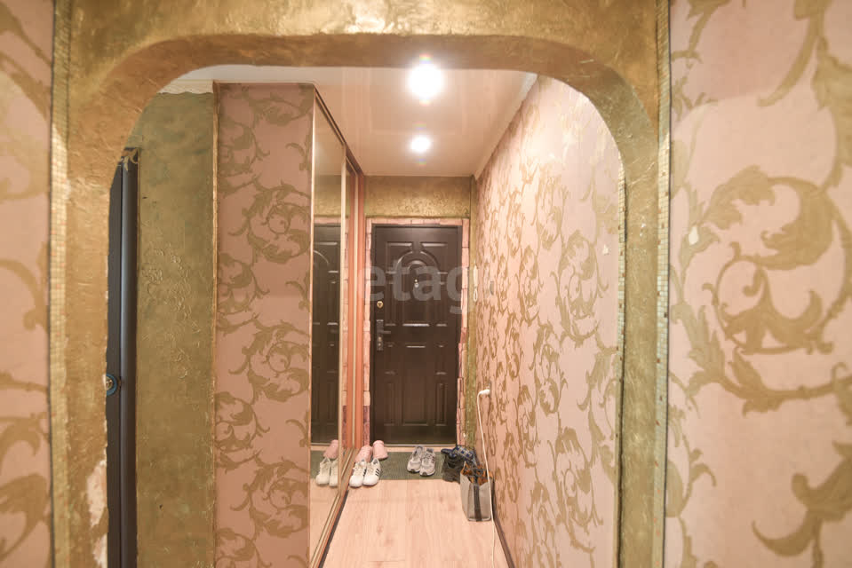 Продажа 2-комнатной квартиры, Южно-Сахалинск, Сахалинская область,  Южно-Сахалинск