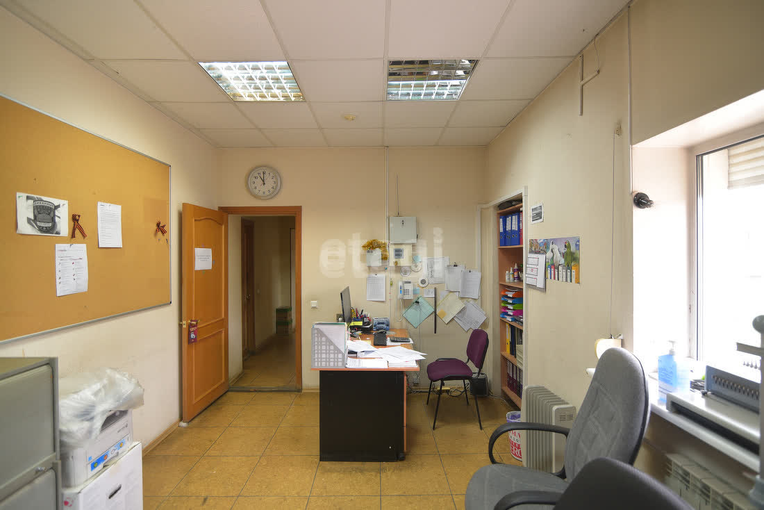 Продажа коммерческой недвижимости, 250м <sup>2</sup>, Южно-Сахалинск, Сахалинская область,  Южно-Сахалинск