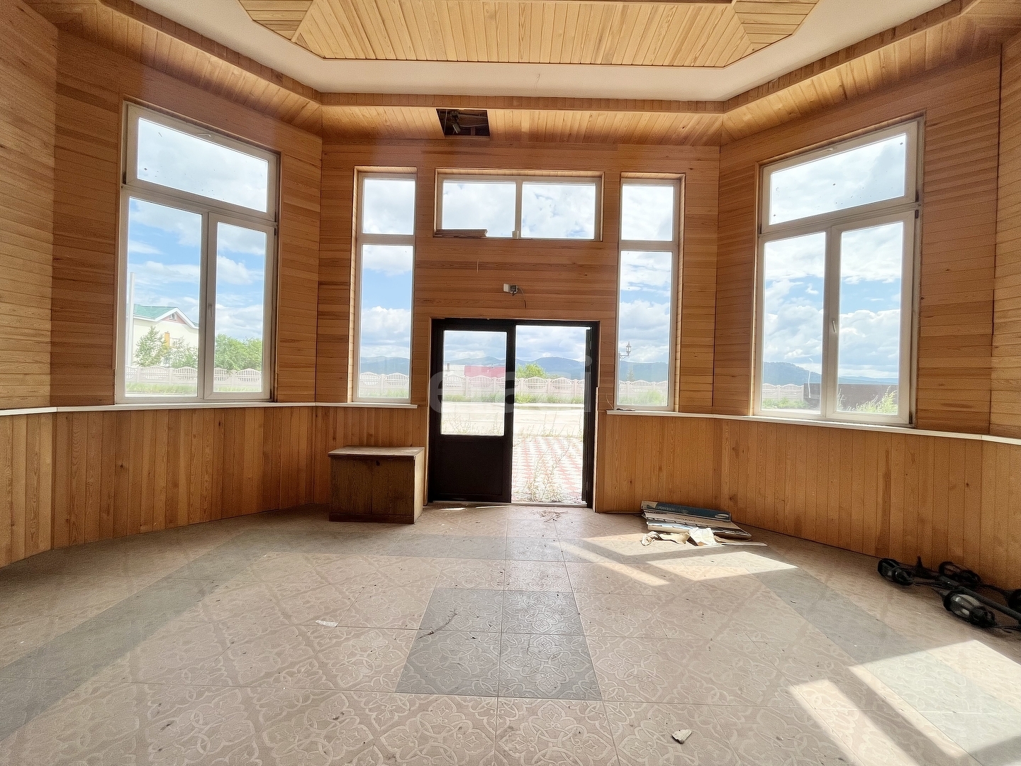 Продажа коммерческой недвижимости, 1344м <sup>2</sup>, Улан-Удэ, Бурятия,  посёлок городского типа Заиграево