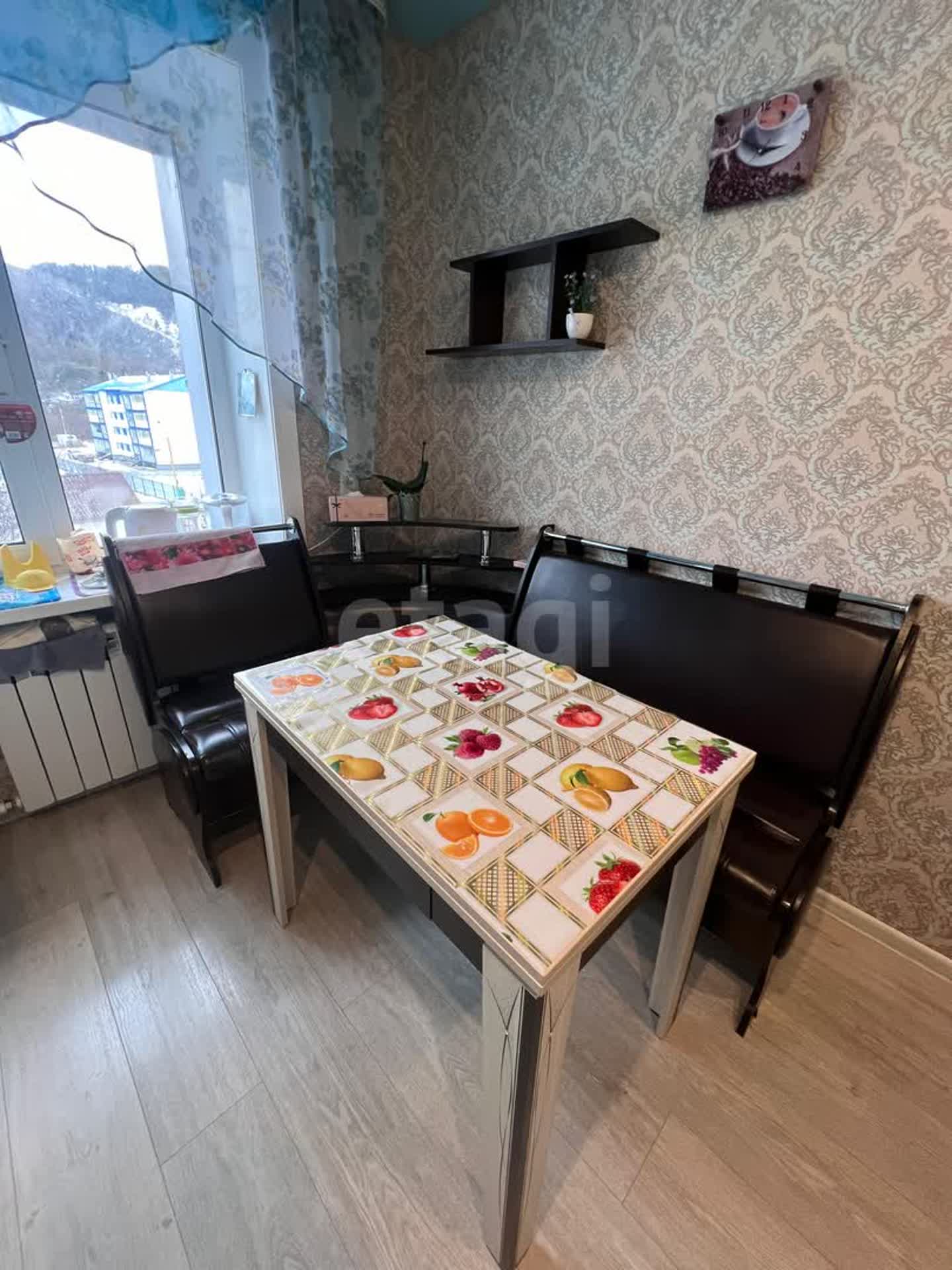 Продажа 4-комнатной квартиры, Южно-Сахалинск, Сахалинская область,  Южно-Сахалинск