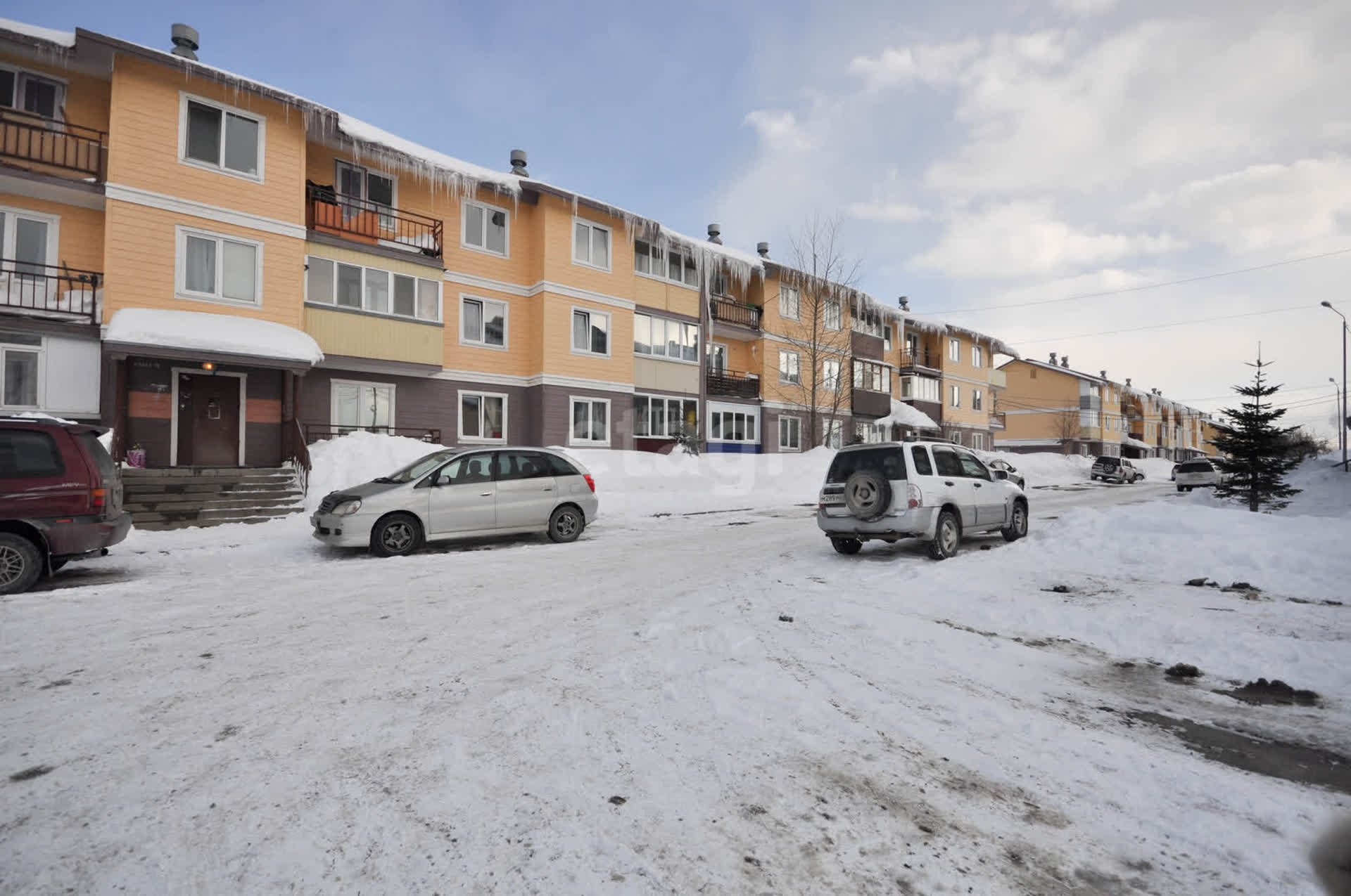 Продажа 2-комнатной квартиры, Южно-Сахалинск, Сахалинская область,  Южно-Сахалинск