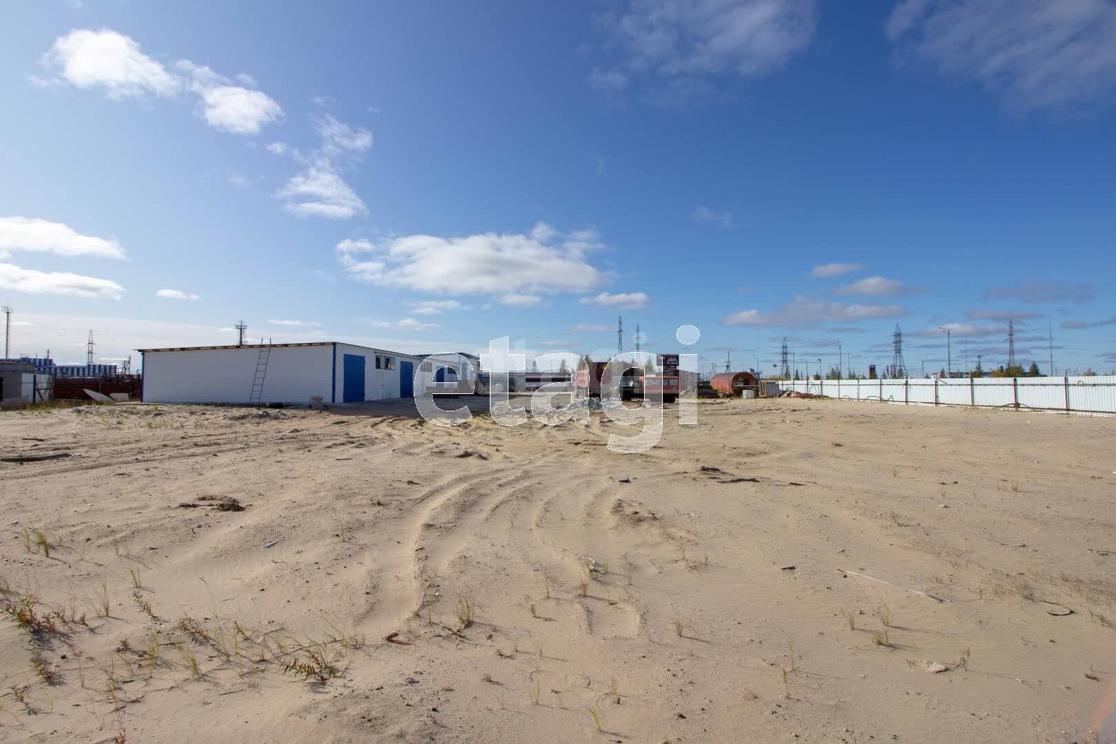 Аренда коммерческой недвижимости, 7454м <sup>2</sup>, Новый Уренгой, Ямало-Ненецкий АО,  Новый Уренгой