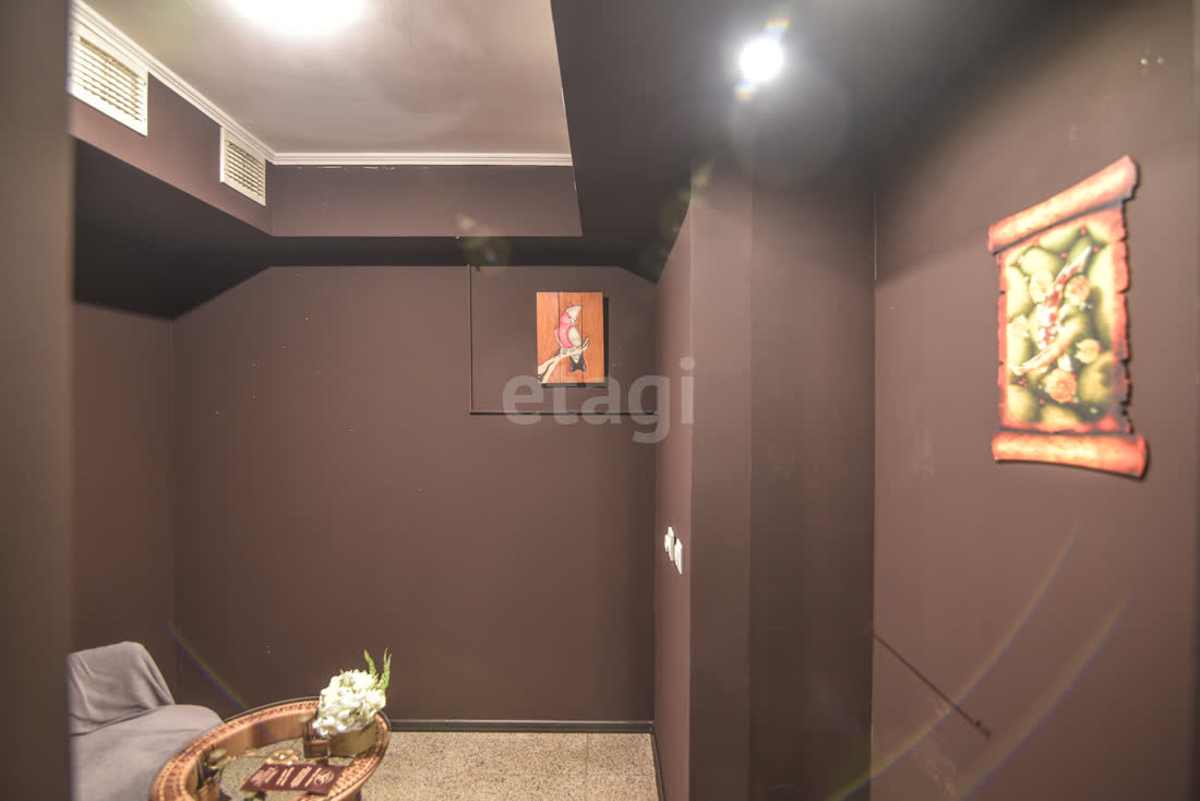 Продажа коммерческой недвижимости, 50м <sup>2</sup>, Южно-Сахалинск, Сахалинская область,  Южно-Сахалинск