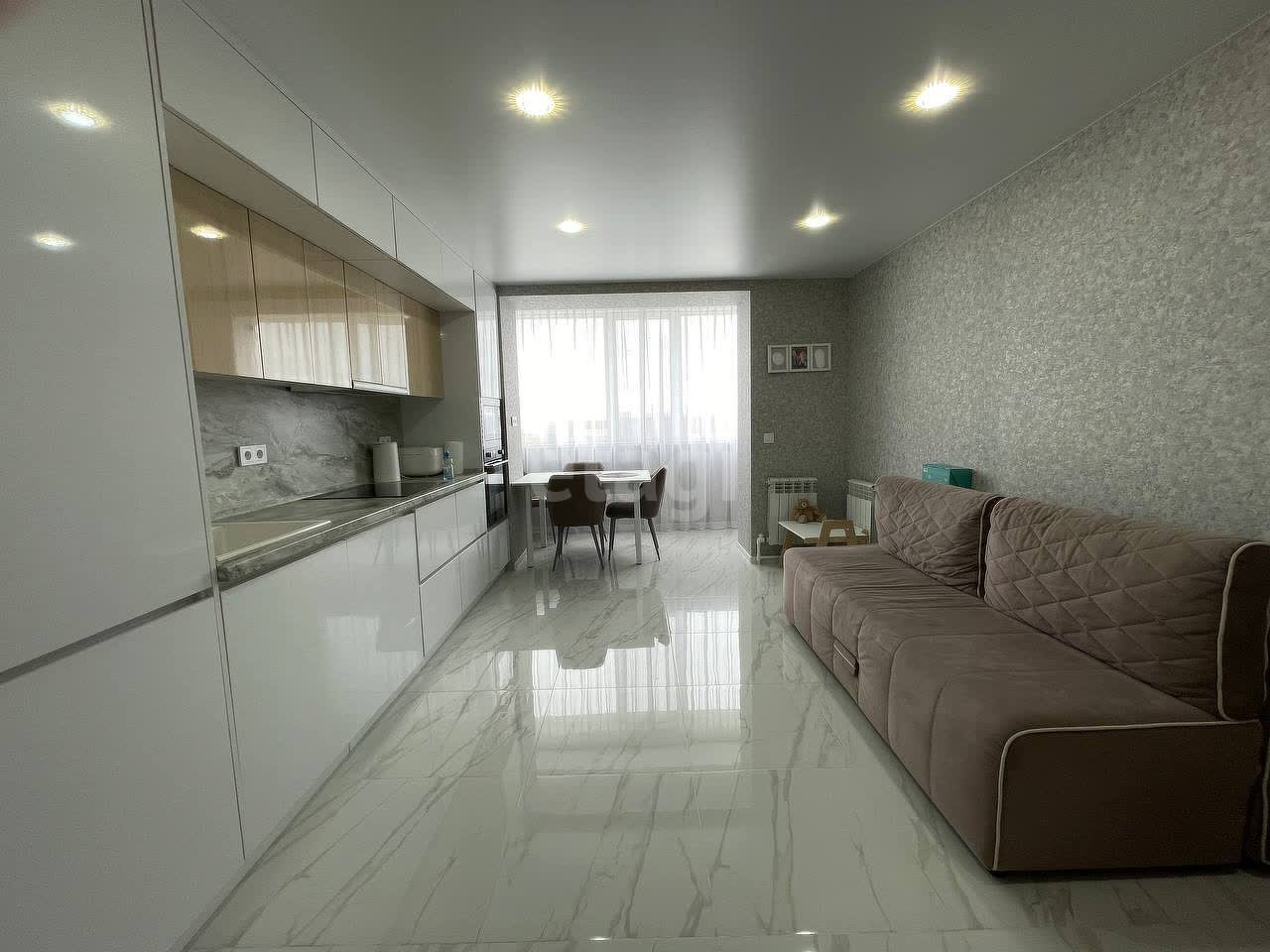 Продажа 3-комнатной квартиры, Южно-Сахалинск, Сахалинская область,  Южно-Сахалинск