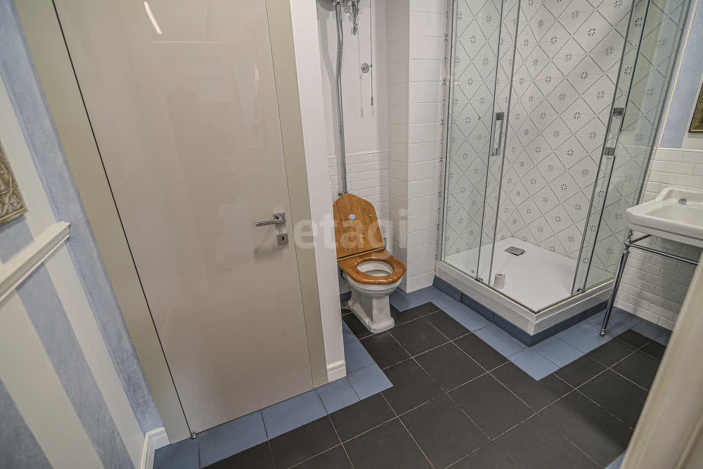 Аренда коммерческой недвижимости, 117м <sup>2</sup>, Южно-Сахалинск, Сахалинская область,  Южно-Сахалинск