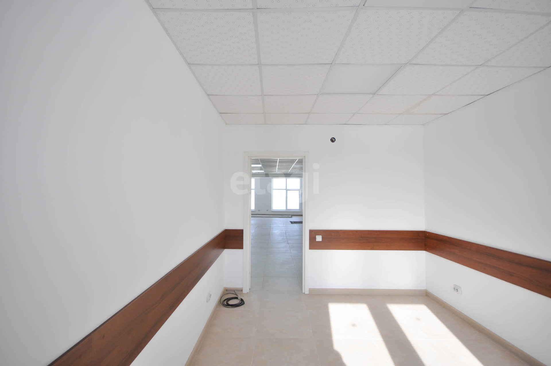 Аренда коммерческой недвижимости, 350м <sup>2</sup>, Южно-Сахалинск, Сахалинская область,  Южно-Сахалинск