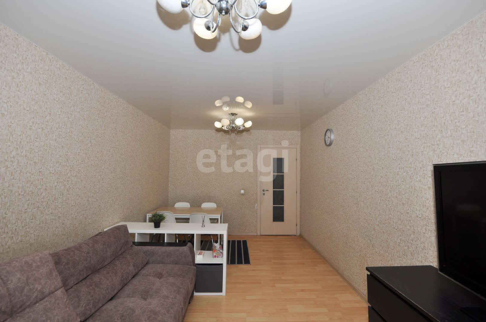 Продажа 2-комнатной квартиры, Южно-Сахалинск, Сахалинская область,  Южно-Сахалинск